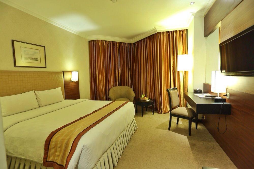Almadera Hotel Макасар Екстер'єр фото
