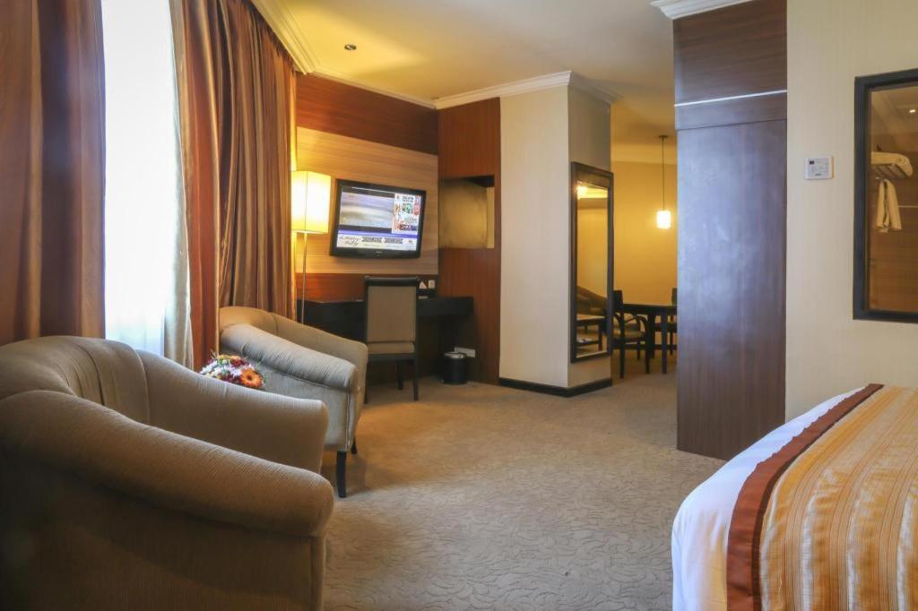Almadera Hotel Макасар Екстер'єр фото